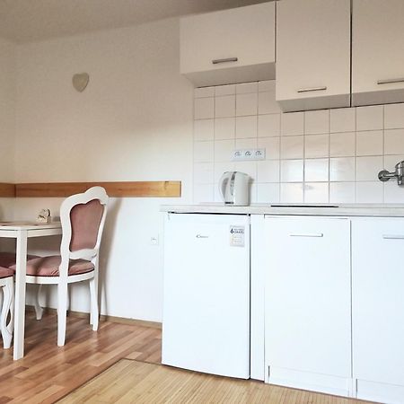 Ubytovani Saslun Apartment Kolesov Luaran gambar